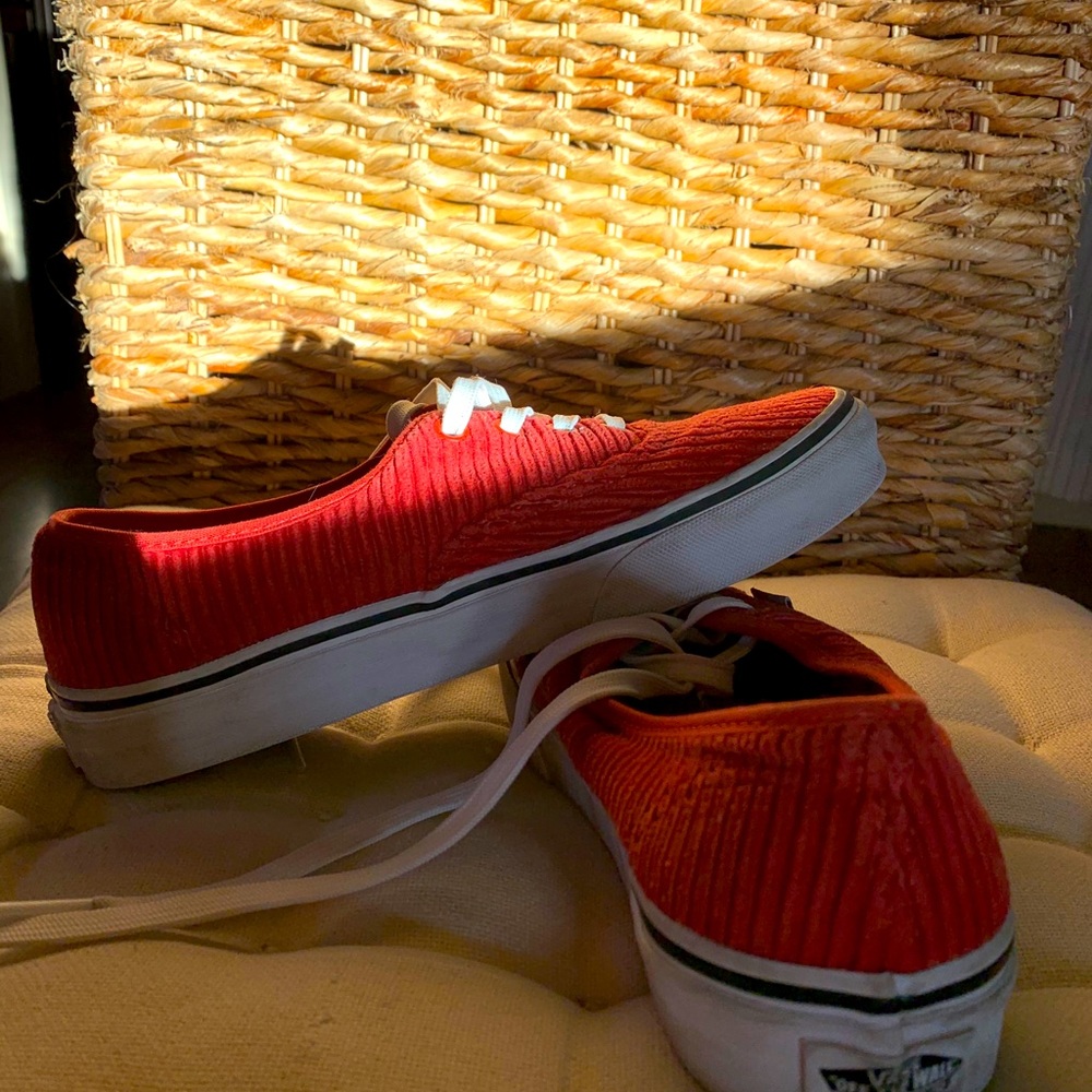 Rusty red Corduroy SF Vans